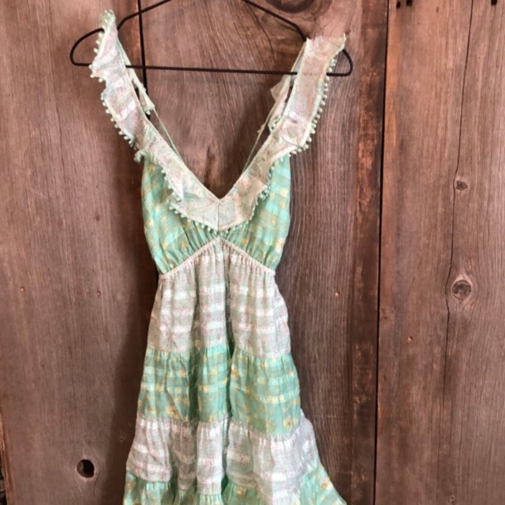 Blue Life Ellie Dress in Green Paisley Size Small